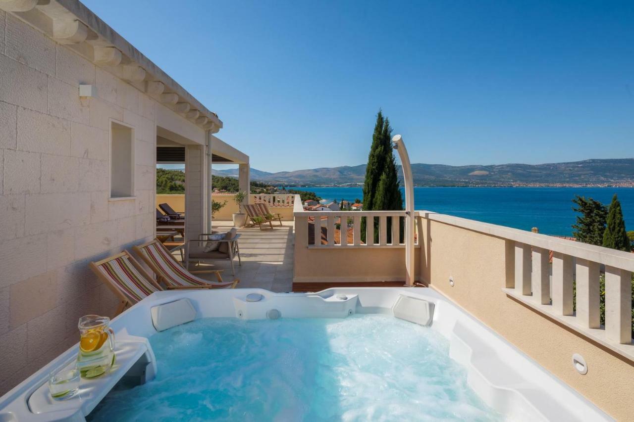 Апартаменти Secret Escape Penthouse Слатине Екстер'єр фото